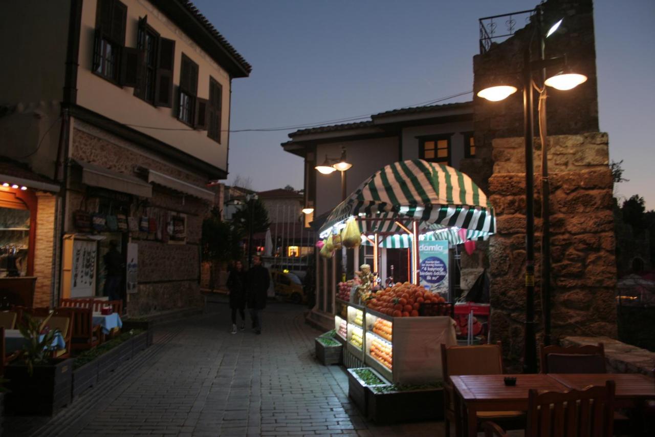 Mavi Avlu - Old Town Apartments Antalya Extérieur photo