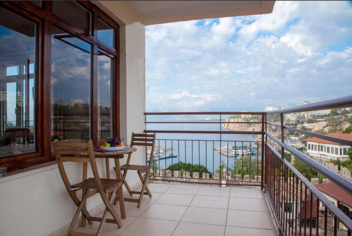 Mavi Avlu - Old Town Apartments Antalya Extérieur photo